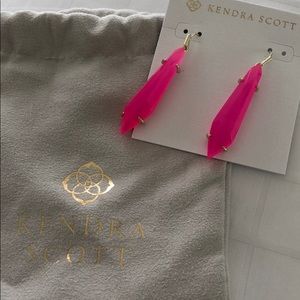 Kendra Scott Grey Earrings